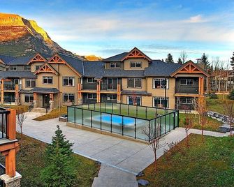 Canmore - Copperstone - 1 Bedroom + Den - Dead Man's Flats - Edificio