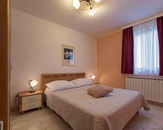 Hotel Aurora - Pula - Bedroom