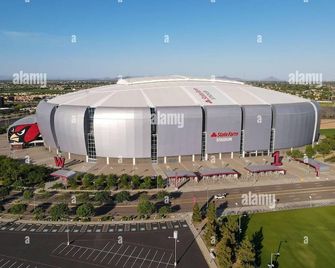 The Marilyn House- Fun In The Sun! ncaa Men's -Final Four apr 6-8, 2024 - Sun City - Edificio