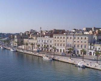 Grande Albergo Internazionale - Brindisi - Vista exterior