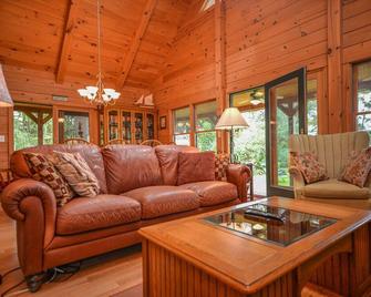 Absolutely Shore - Adirondack Living on Seneca Lake - Hector - Living room