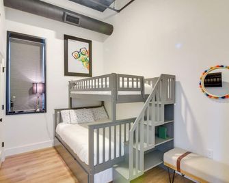 Downtown Galveston Home Walk to Historic District - Galveston - Bedroom