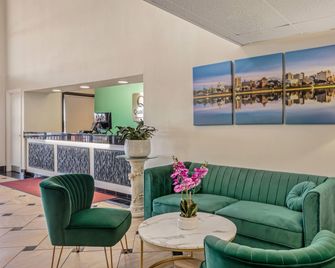 Quality Inn Enola - Harrisburg - Enola - Lobby