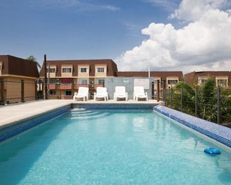 Choose To Be Happy at Brompton Estates - One and Two Bedroom with Pool - Kingston - Pool