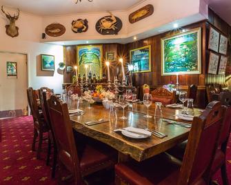 Hawley House - Hawley Beach - Dining room