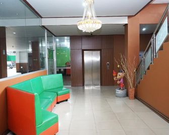 Grand Vella Hotel - Пангкалпінанг - Лоббі