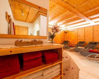Spires Hotel - Canazei - Kylpylä