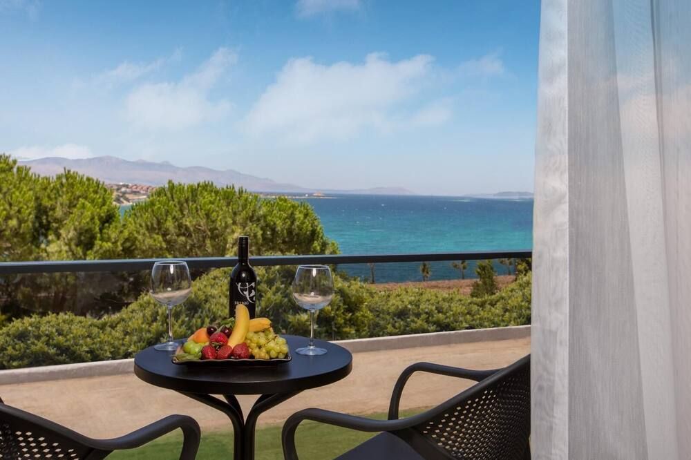 Enki Spinoza Resort Hotel - Cesme - Balcony