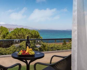 Enki Spinoza Thermal Resort Hotel - Cesme - Balcony