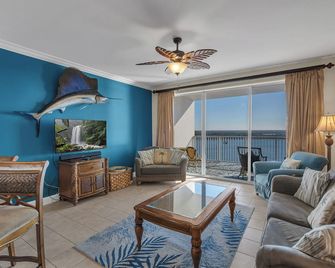 Luxury Condo with Huge Private Balcony on Lake Bryan - Orlando - Living room