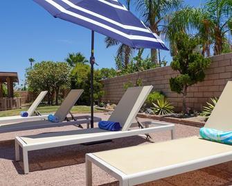 King Bed Private Pool Lux Quiet Sanctuary 3br 2ba - Palm Springs - Patio