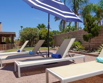 King Bed Private Pool Lux Quiet Sanctuary 3br 2ba - Palm Springs - Innenhof