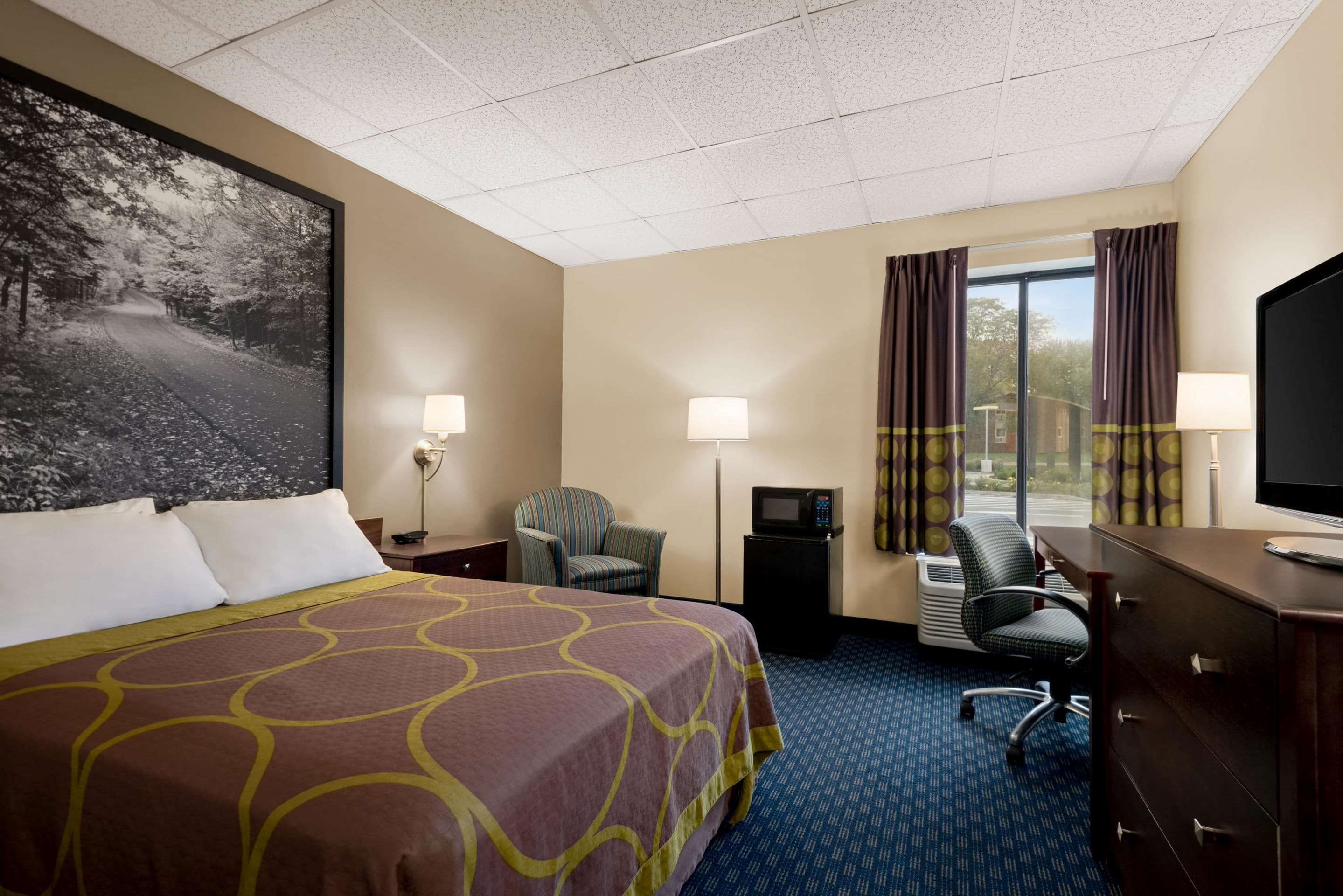 Super 8 by Wyndham Liverpool/Syracuse North Airport thumbnail 3