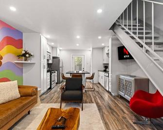 Retro Soco Getawaytownhome! - Austin - Salon
