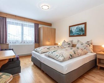 Haus Mitterhorn Im Pillerseetal - Ferienwohnung B - Sankt Ulrich am Pillersee - Bedroom