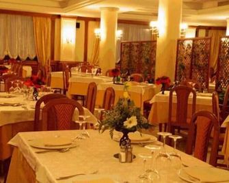 Hotel Ristorante Al Boschetto - Cassino - Restauracja