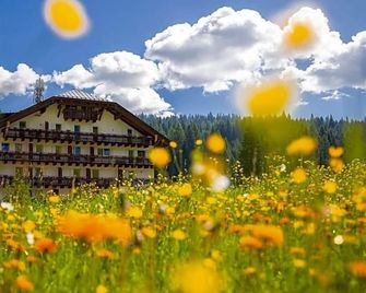 Monte Croce Hotel Kreuzberg - Sesto - Vista esterna