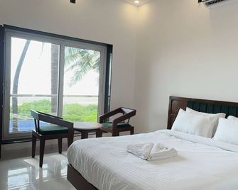 Sun & Sand Luxury Stays Sea View - Murudeshwara