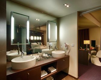 Le Rex Hotel - Тарб - Ванна кімната