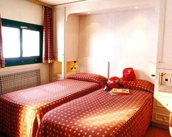 Torre Dell'Orologio Apartment - Sestriere - Bedroom