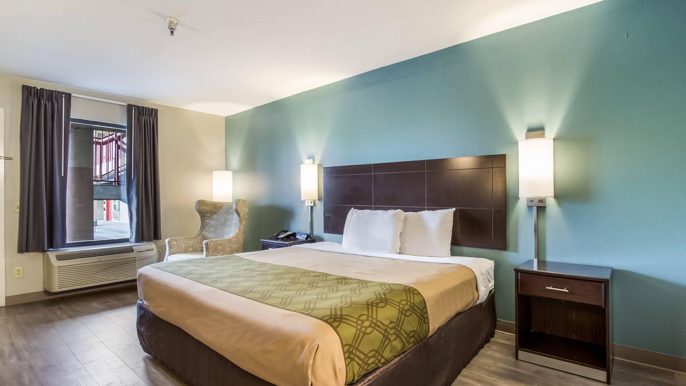 Econo Lodge Inn & Suites Brooks - Louisville South