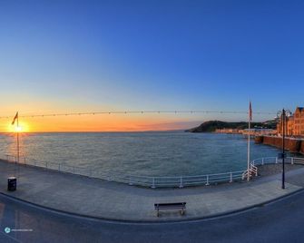 Queensbridge Hotel - Aberystwyth