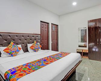 Fabhotel V9 - Mormugao - Ložnice