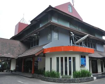 d'Arcici Plumpang - Jakarta - Building