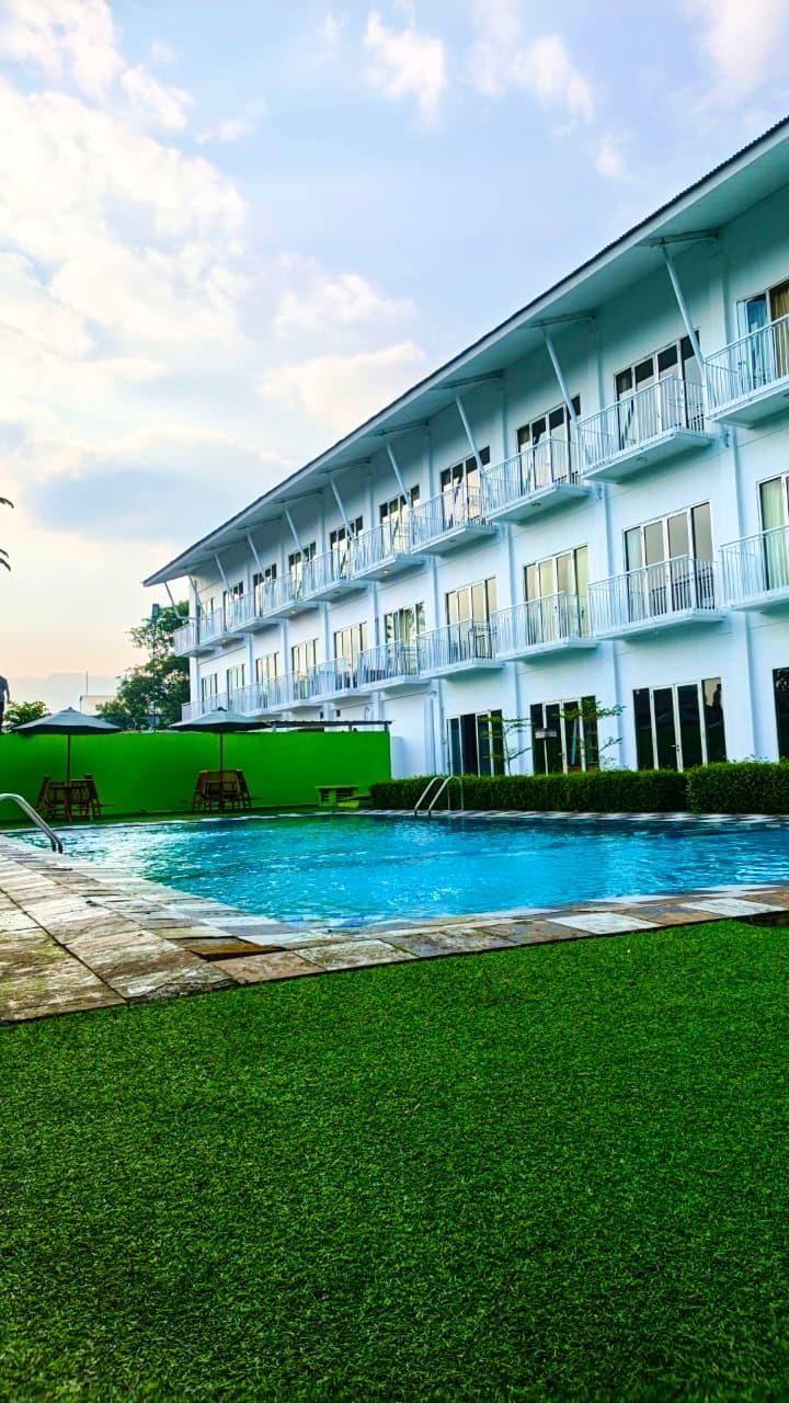 Hotel Bogor Indah Nirwana - Puncak - Pool