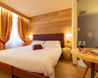 Hotel Petit Tournalin - Champoluc - Κρεβατοκάμαρα