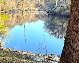 Riverview , Beautiful house on the Santa Fe river! - Branford
