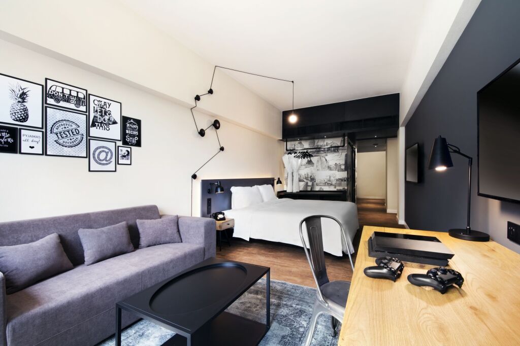 بنتا هوتل هونج كونج، توين مون - Hong Kong