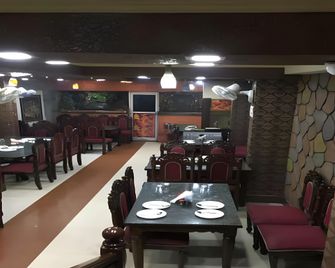 The Hotel Pravasi Palace - Ajmer - Restaurace