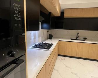 Ruby villa - Buraydah - Kitchen