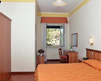 Hotel Reale - Fiuggi - Ložnice