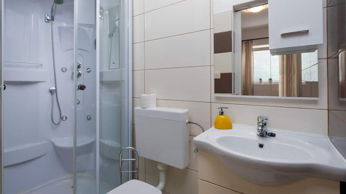 Apartments Botica