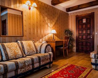 Ecoland Hotel - Tallinn - Living room