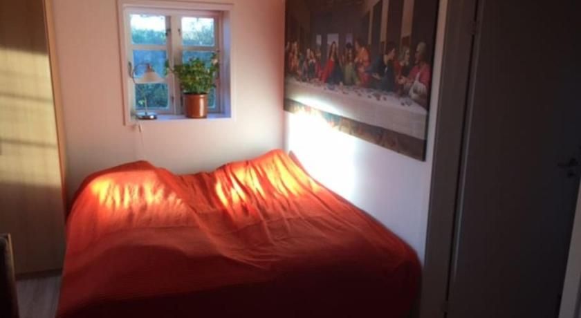 Idyllisk anneks, hvor lejer har eget hus. – Vejle