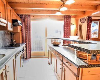 Beau duplex familial à Morzine avec WiFi et parking - FR-1-524-10 - Morzine - Keuken