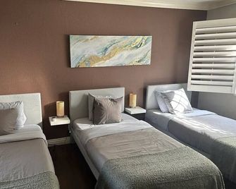 Cabana Inn & Suites - Long Beach