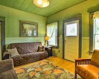 Bella Rose Lovely Eureka Home Near Redwoods! - Eureka - Oturma odası