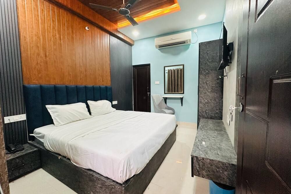 Hotel Airport Suites Suitable for Hourly Bookings - לאקנאו - חדר שינה