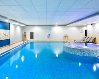 Delta Hotels by Marriott Nottingham Belfry - Nottingham - Pool