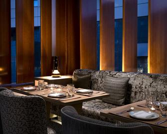 AC Hotel by Marriott A Coruna - א קורונה - טרקלין