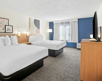 Spark by Hilton Bettendorf Quad Cities - Bettendorf - Schlafzimmer
