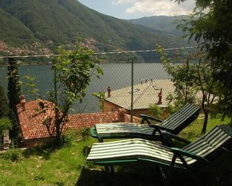 Hotel Bersagliere - Laglio - Patio
