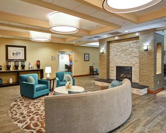 Homewood Suites by Hilton Lancaster - לנקסטר - לובי
