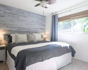 Peacock 2 in Fort Lauderdale - Fort Lauderdale - Bedroom