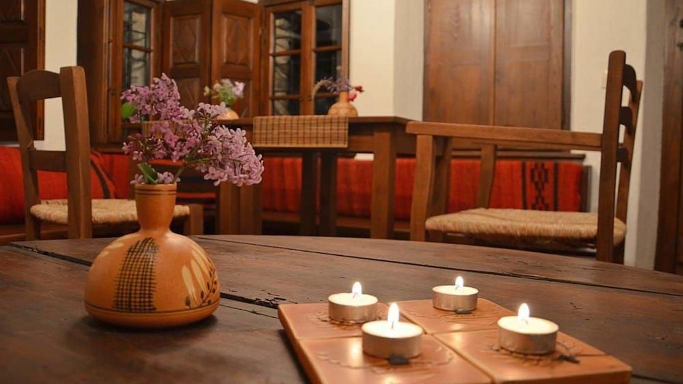 Fyloma Villa With 5 Bedrooms