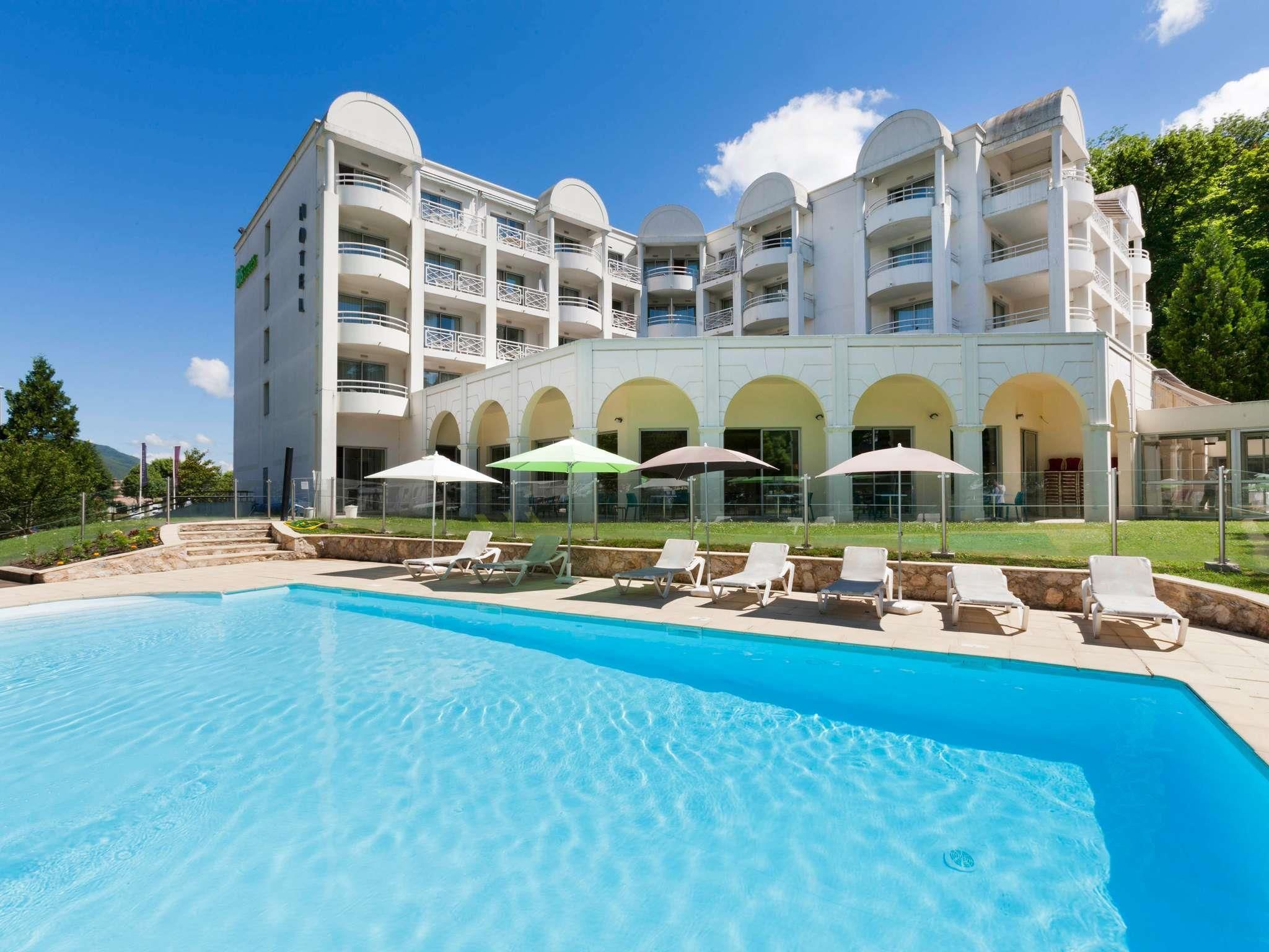 Hôtel ibis Styles Aix-les-Bains Domaine de Marlioz - Aix-les-Bains - Piscina